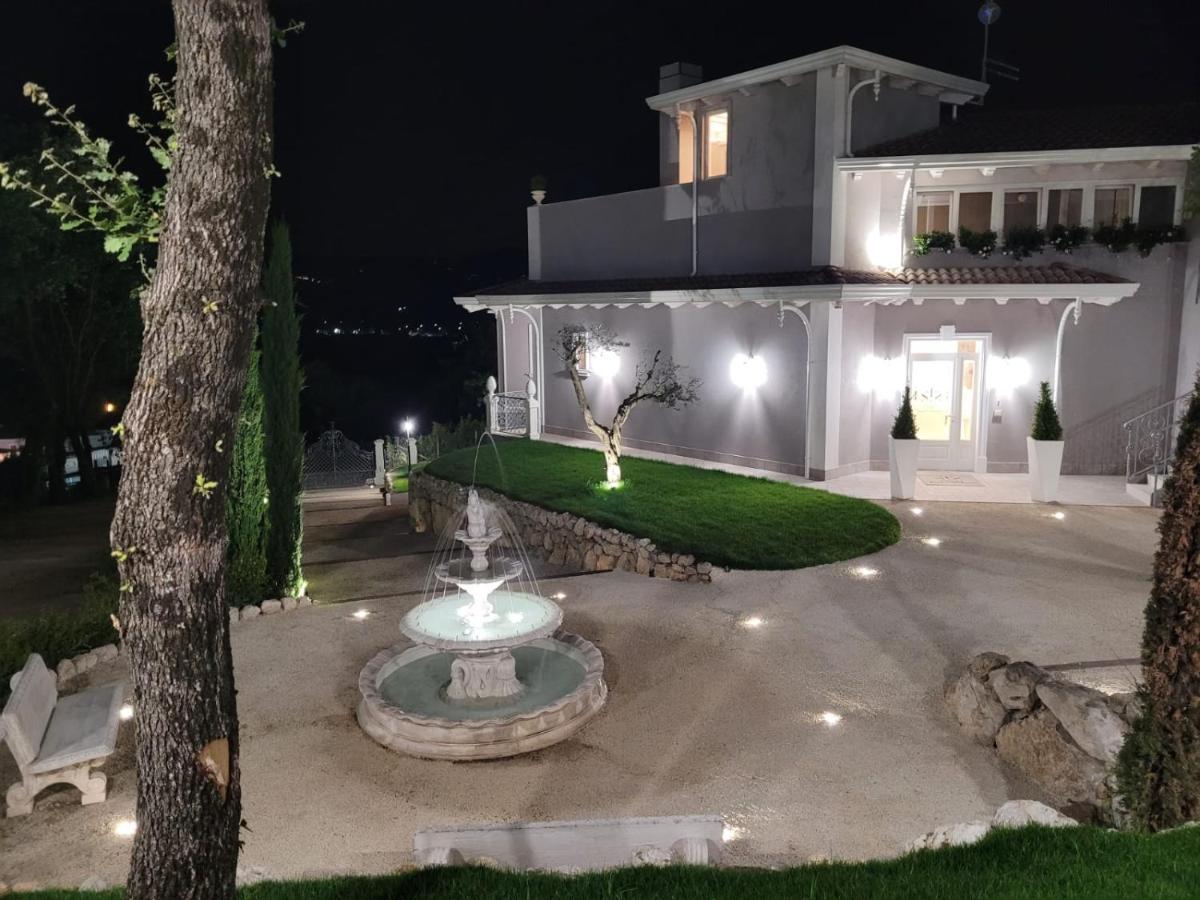 Tenuta Santo Stefano Azienda Agrituristica Santo Stefano del Sole Buitenkant foto