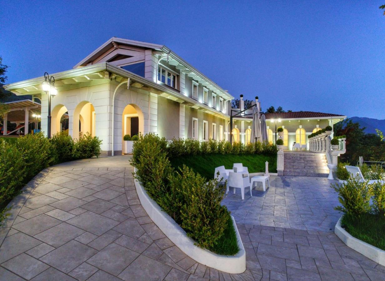 Tenuta Santo Stefano Azienda Agrituristica Santo Stefano del Sole Buitenkant foto